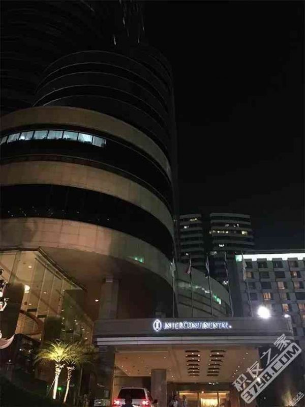 曼谷洲际 corner suite