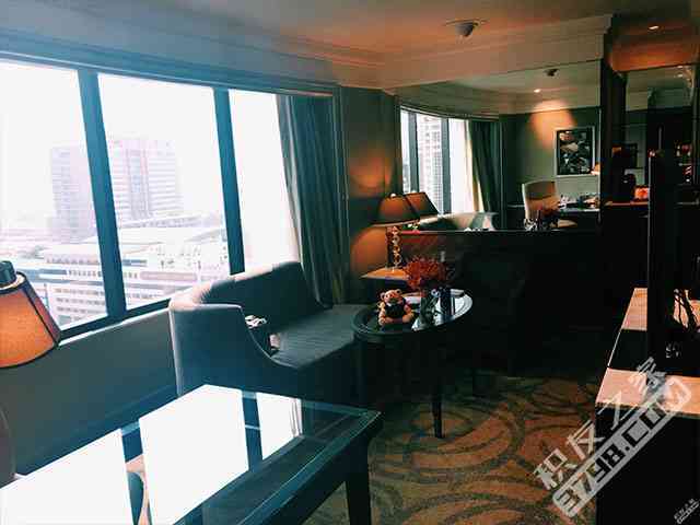 曼谷洲际 corner suite