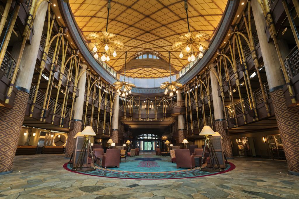 迪士尼探索家度假酒店 (Disney Explorers Lodge)