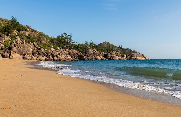 五英里海滩（Five Beach Bay）——磁岛，昆士兰州