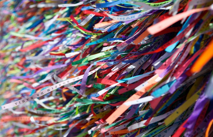 又美又吉祥：让人不得不爱的巴西许愿带（Bonfim ribbons）