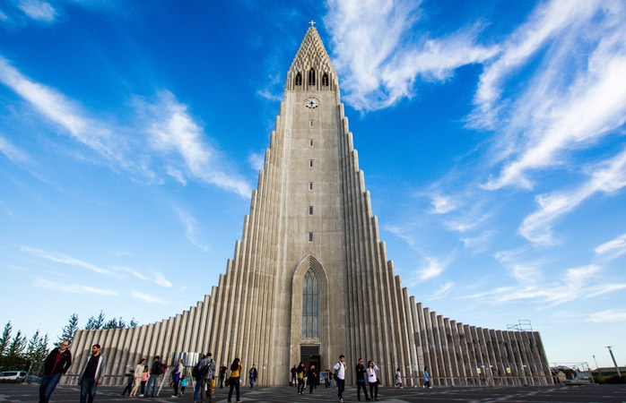 俯瞰雷克雅未克的Hallgrímskirkja塔