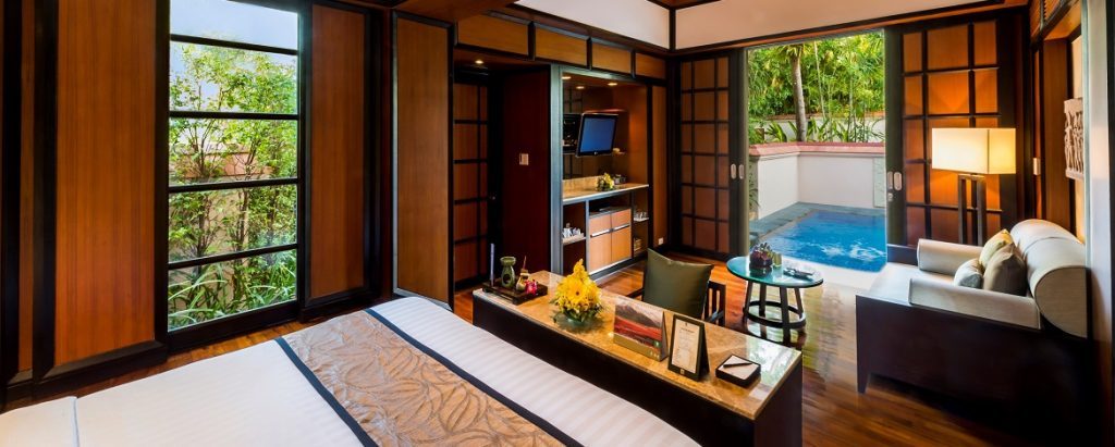 Phuket-Acc-Deluxe-Villa-Livingroom