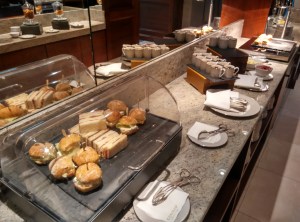 conrad-st-james-lounge-afternoon-tea