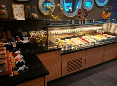 hilton-angel-islington-breakfast-fruits