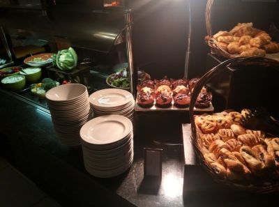 hilton-london-olympia-breakfast-pastry