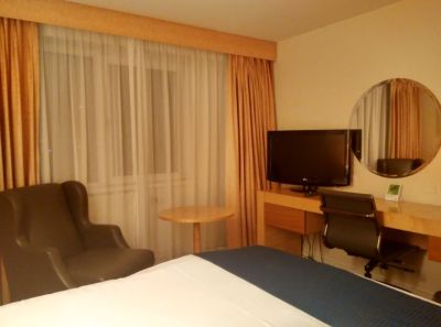 holiday-inn-basildon-room-2