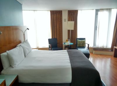 holiday-inn-camden-lock-room-1