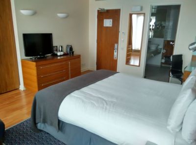 holiday-inn-camden-lock-room-2