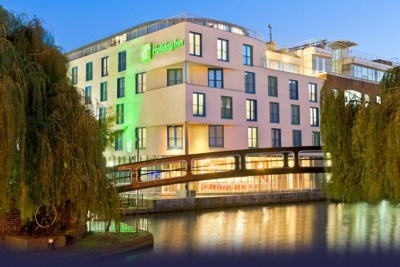 holiday-inn-camden-lock