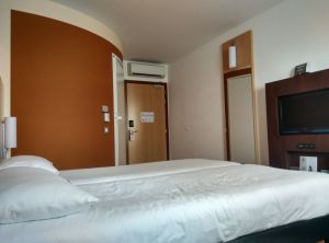 ibis-sheperds-bush-room