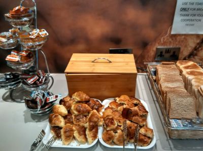 ibis-styles-london-kensington-breakfast-3