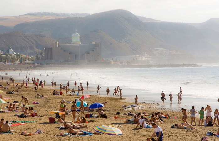  Playa de Las Canteras等待着你去发现