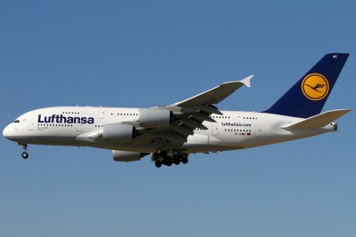 lufthansa-plane