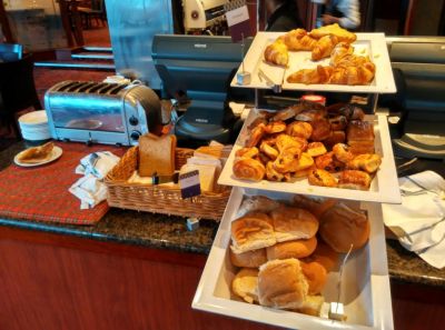 mercure-edinburgh-princes-street-breakfast-pastry