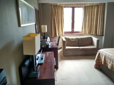 mercure-edinburgh-princes-street-room-2