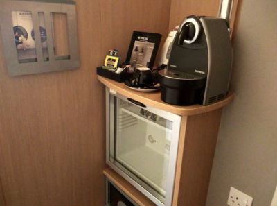 novotel-london-greenwich-minibar