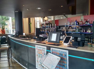 novotel-london-greenwich-reception