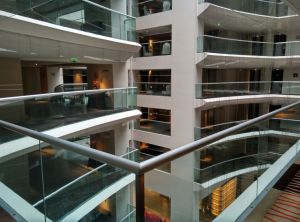 radisson-blu-bucharest-atrium