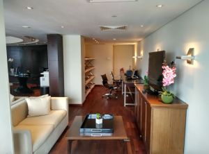 radisson-blu-bucharest-business-lounge-workspace