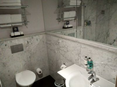 radisson-blu-grafton-bathroom-2