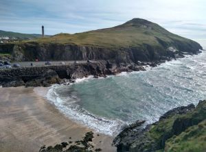 trip-iom-peel-castle-beach