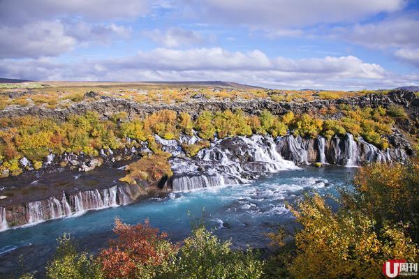 冰岛国家风景之一 Hraufossar 瀑布,观景台上一览无遗,多角度欣赏一样壮丽。