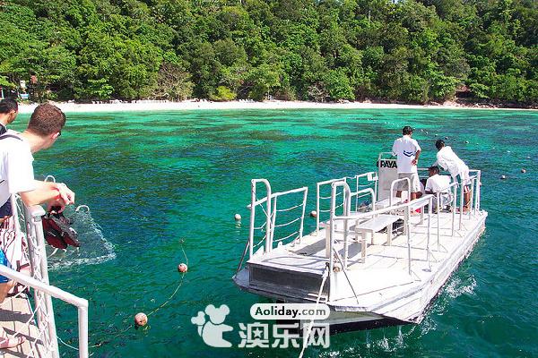 珊瑚号芭雅岛海上畅游