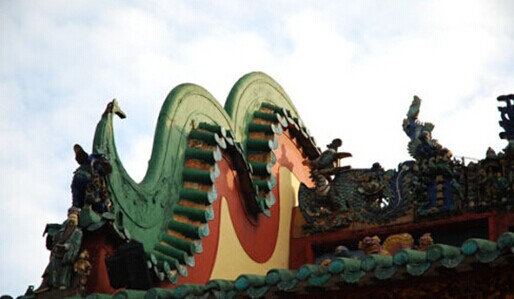 陈式祠堂房顶建筑