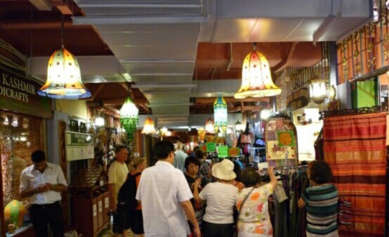 中央广场店铺