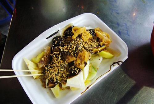 关仔角美食