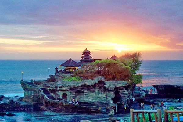 巴厘岛海神庙