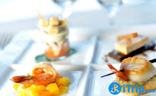 塞纳河游船晚餐