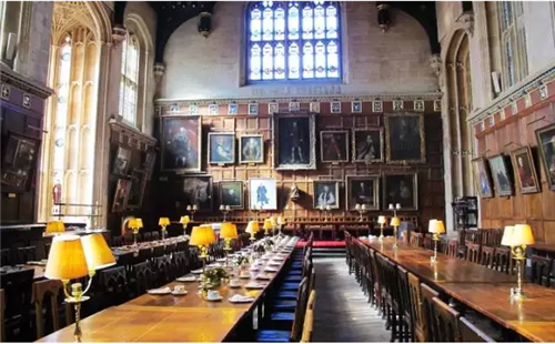 英国牛津大学在哪里