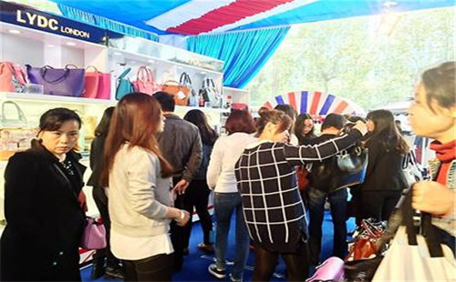 去英国伦敦牛津街买什么