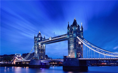 中囯公民到英国旅行最长多久 伦敦塔桥