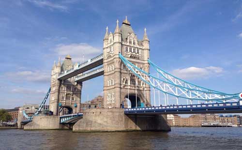 英国伦敦塔桥的介绍 伦敦塔桥旅游攻略