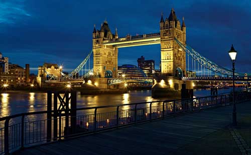 英国伦敦塔桥的介绍 伦敦塔桥旅游攻略
