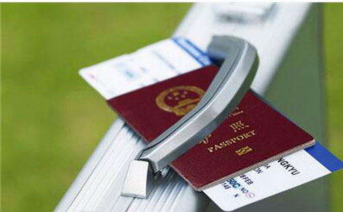 美国旅游签证费用多少