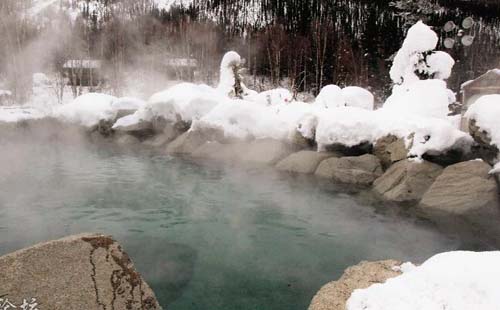 阿拉斯加珍娜温泉_珍娜温泉度假村_珍娜雪地温泉度假村